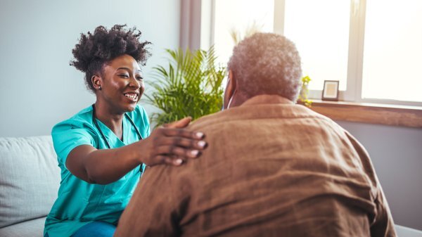 Essential Decluttering Guide for Seniors Downsizing